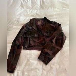 LF cropped camo jacket